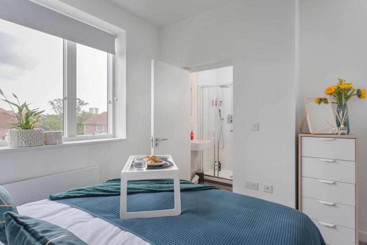 Luxury Serviced Apartments Stevenage, Hertfordshire Eksteriør bilde