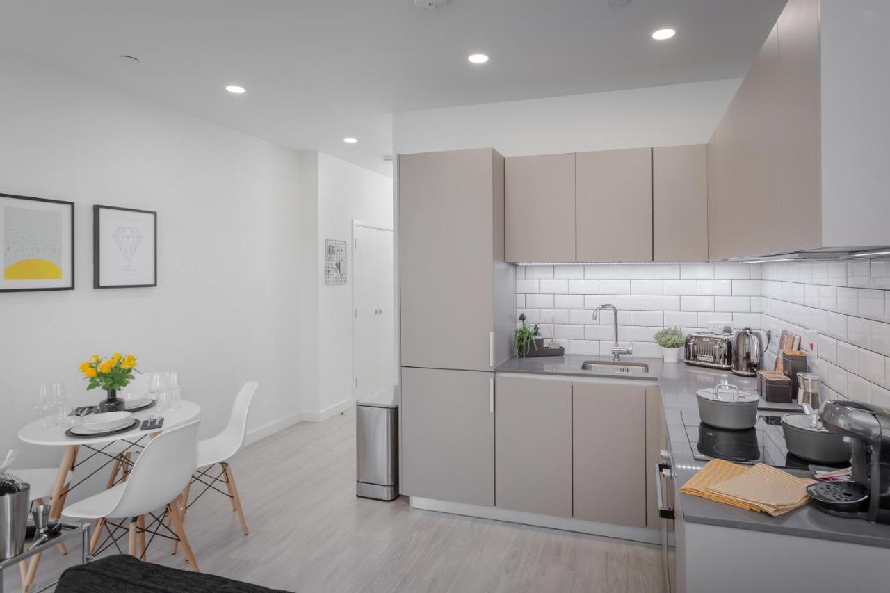 Luxury Serviced Apartments Stevenage, Hertfordshire Eksteriør bilde