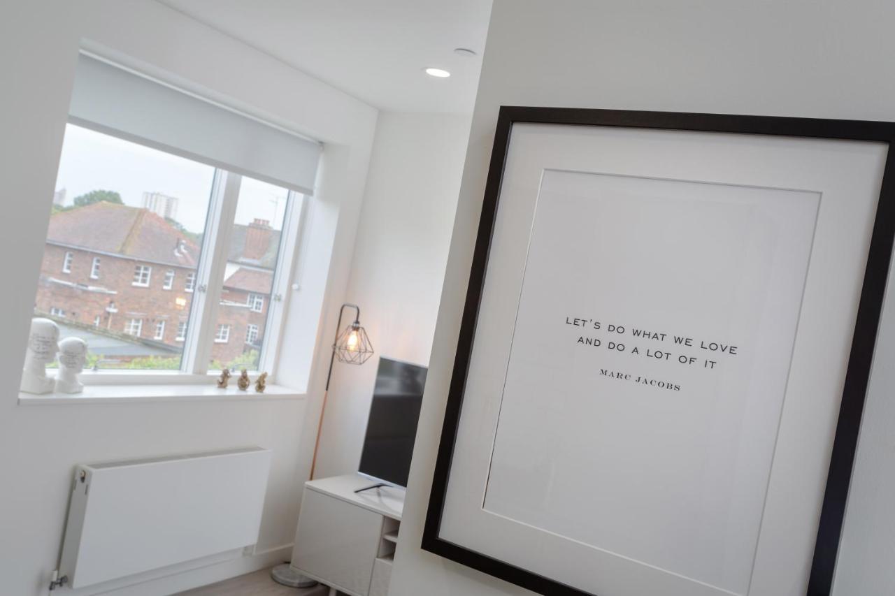 Luxury Serviced Apartments Stevenage, Hertfordshire Eksteriør bilde