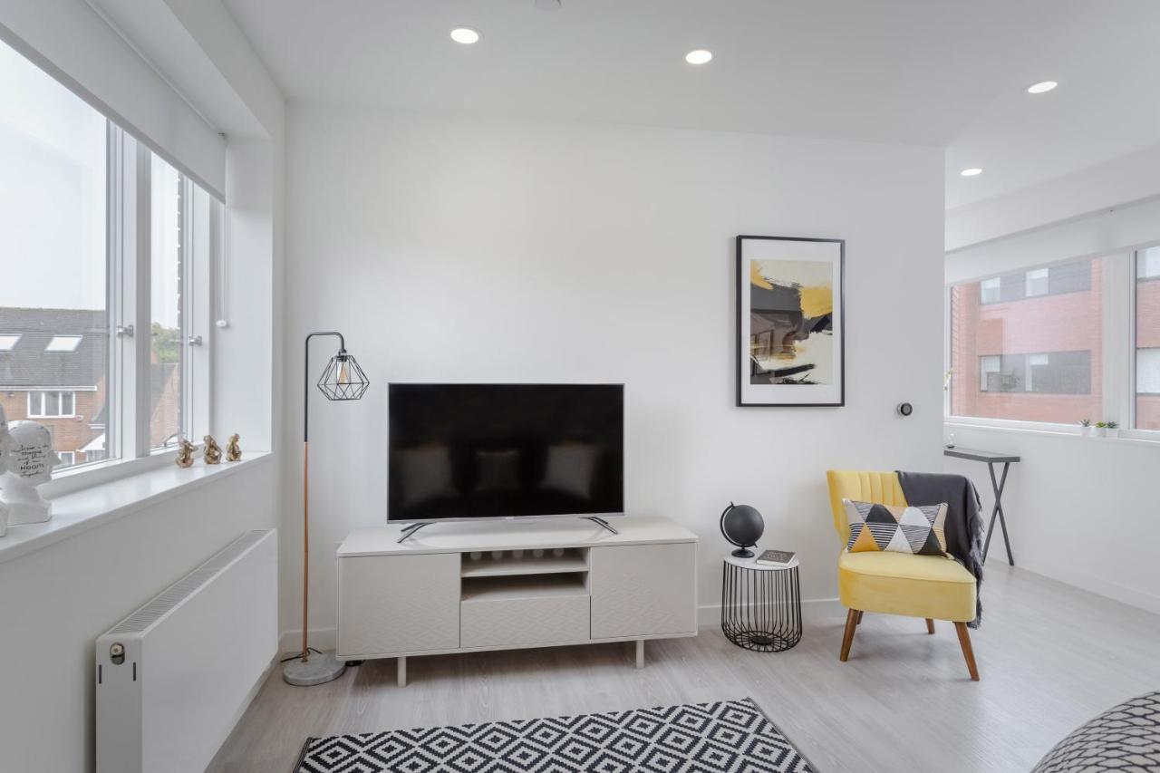 Luxury Serviced Apartments Stevenage, Hertfordshire Eksteriør bilde