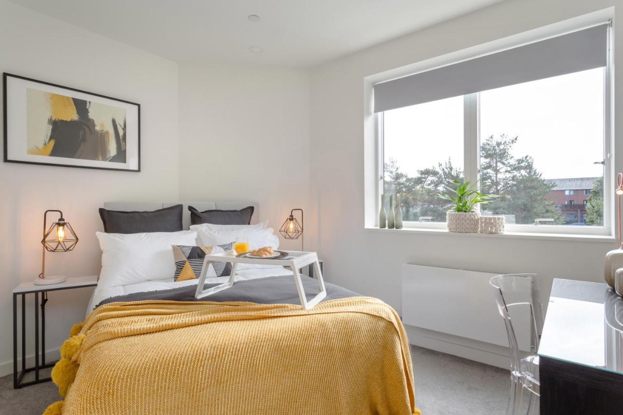 Luxury Serviced Apartments Stevenage, Hertfordshire Eksteriør bilde
